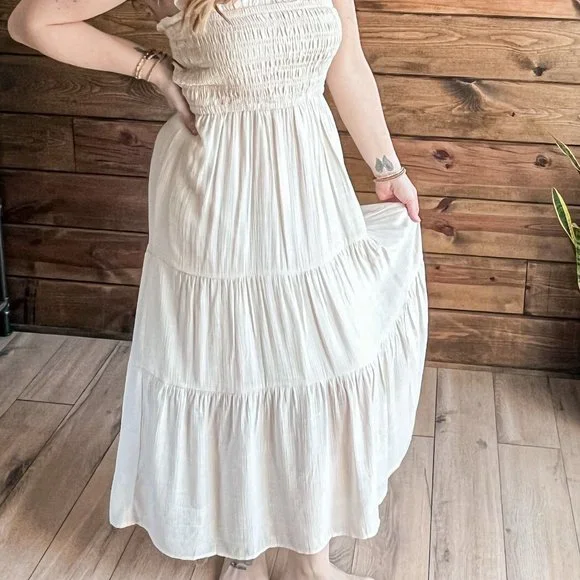 THE SIENNA IVORY DRESS - Picture 9 of 14